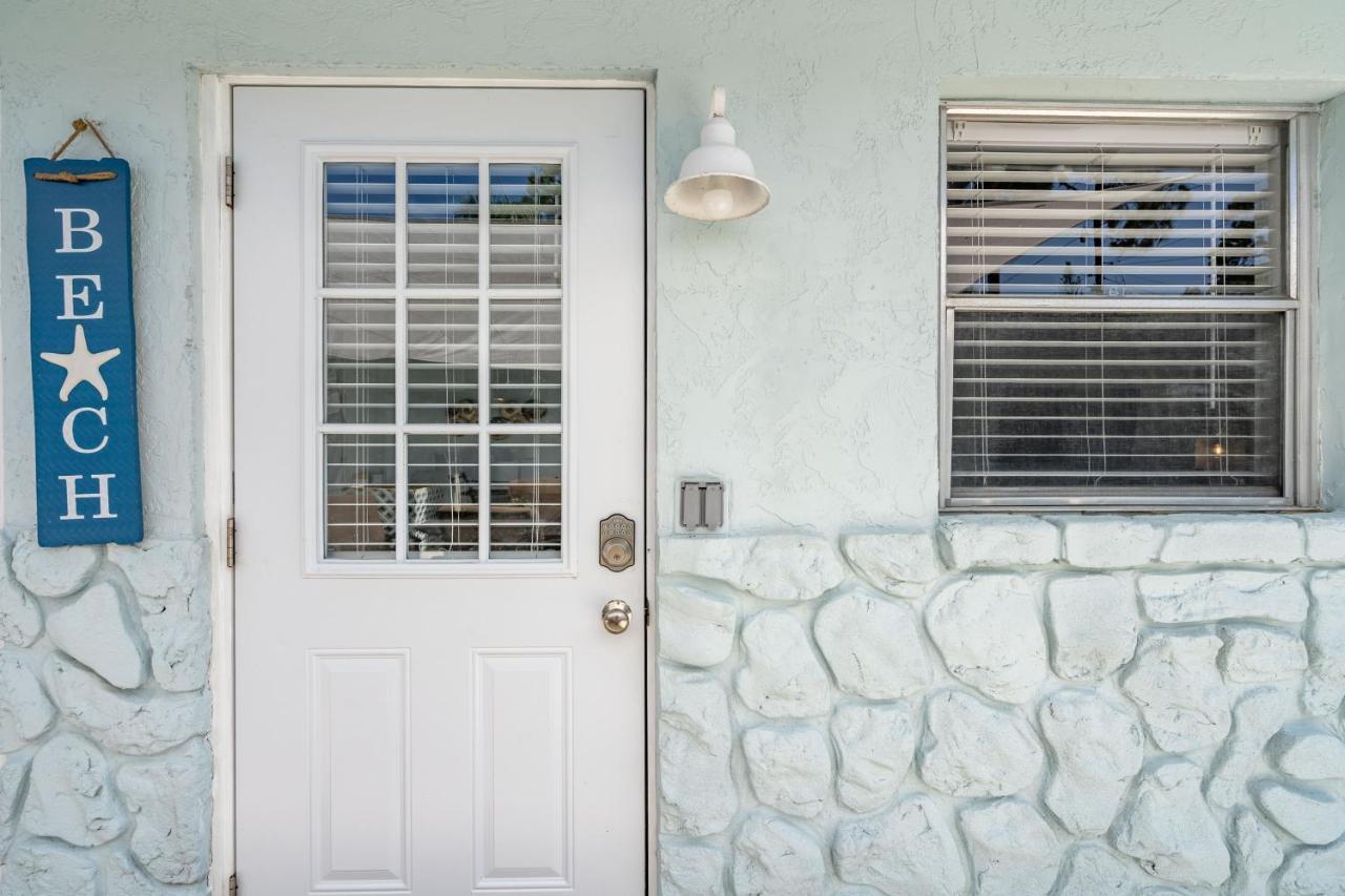 2Bed 1Bath Suite Minutes To Downtown, Beaches, Restaurants, Theaters And More サラソータ エクステリア 写真
