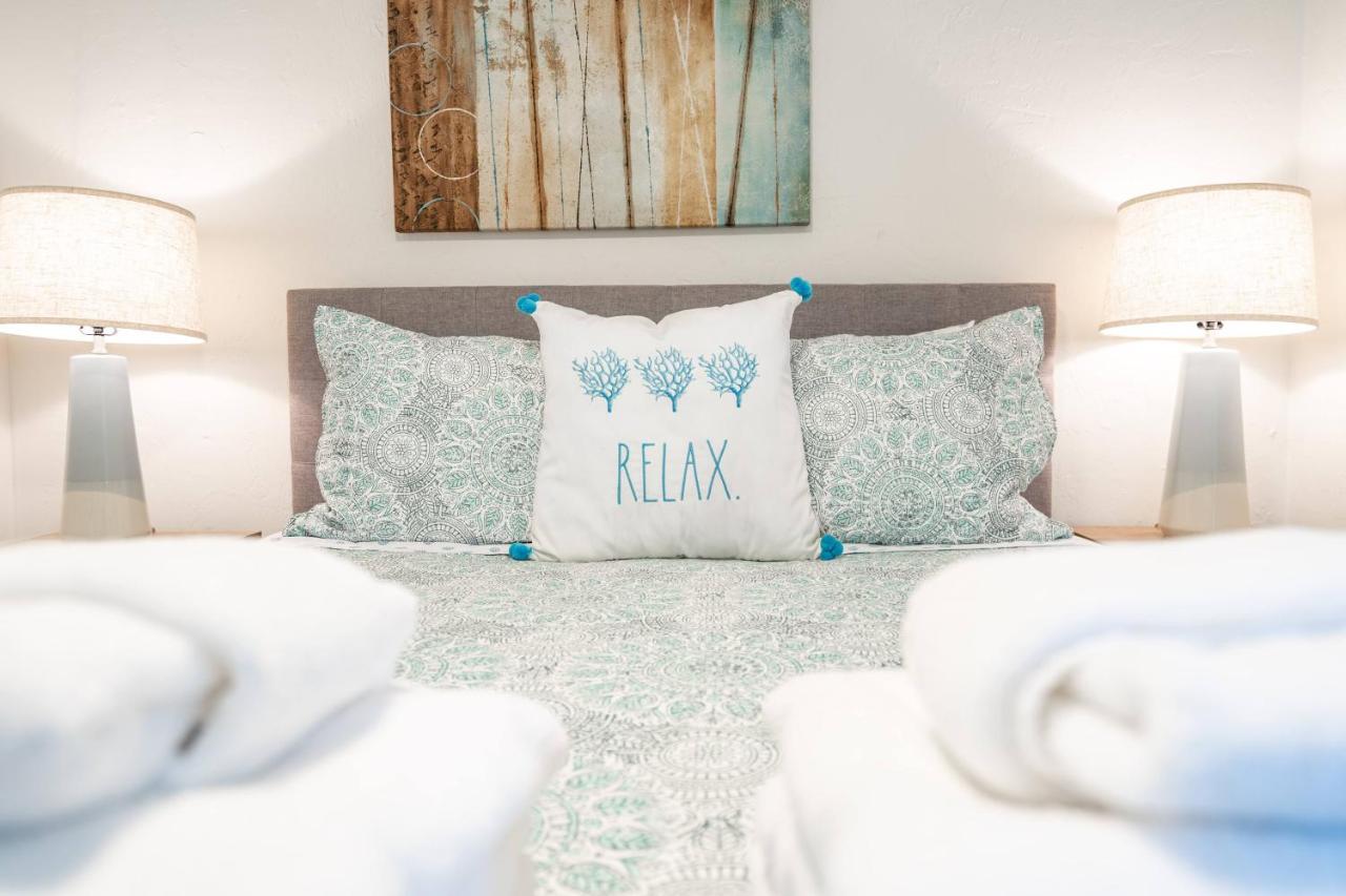 2Bed 1Bath Suite Minutes To Downtown, Beaches, Restaurants, Theaters And More サラソータ エクステリア 写真
