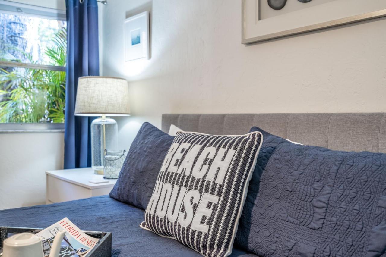 2Bed 1Bath Suite Minutes To Downtown, Beaches, Restaurants, Theaters And More サラソータ エクステリア 写真
